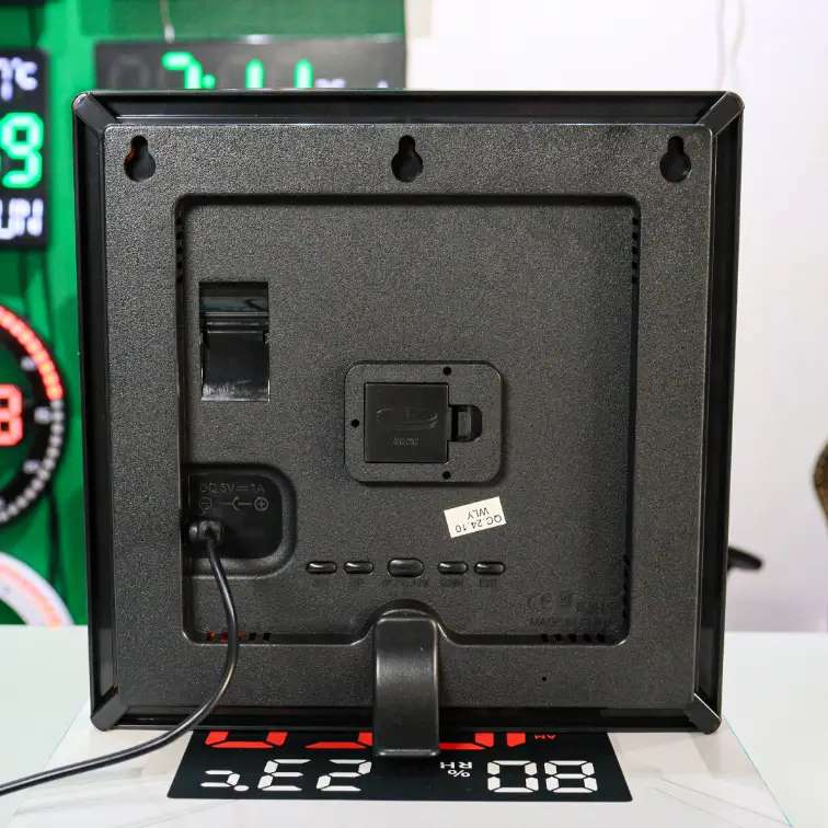 Special LED Digital Clock With Relative Humidity ,Temperature and Date